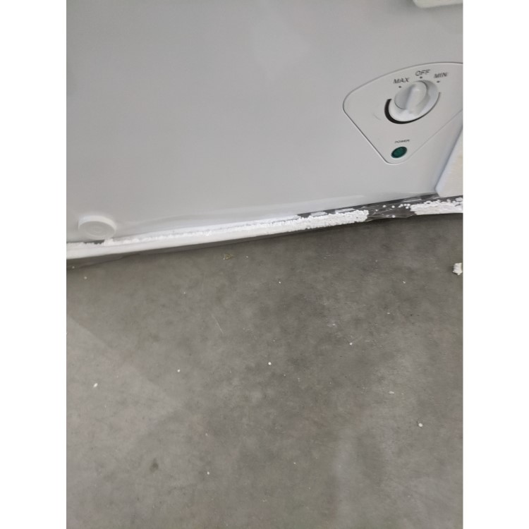 GRADE A2 - electriQ EQCHESTSB99 56cm Wide 99L Chest Freezer - White