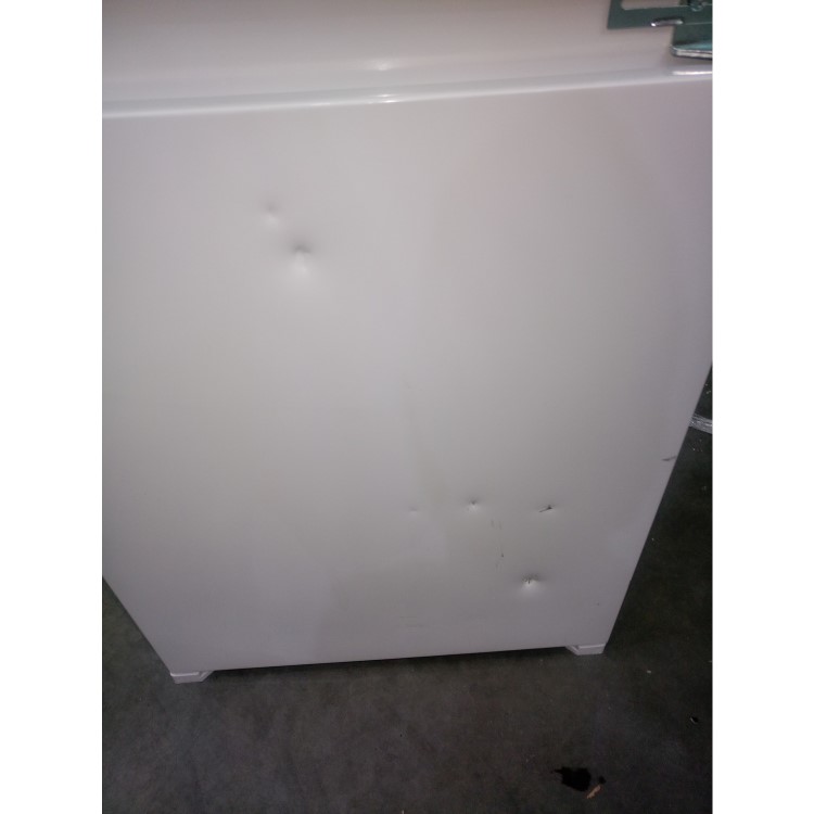 GRADE A3 - electriQ 54cm Wide 250L 70-30 Integrated Upright Fridge Freezer - White