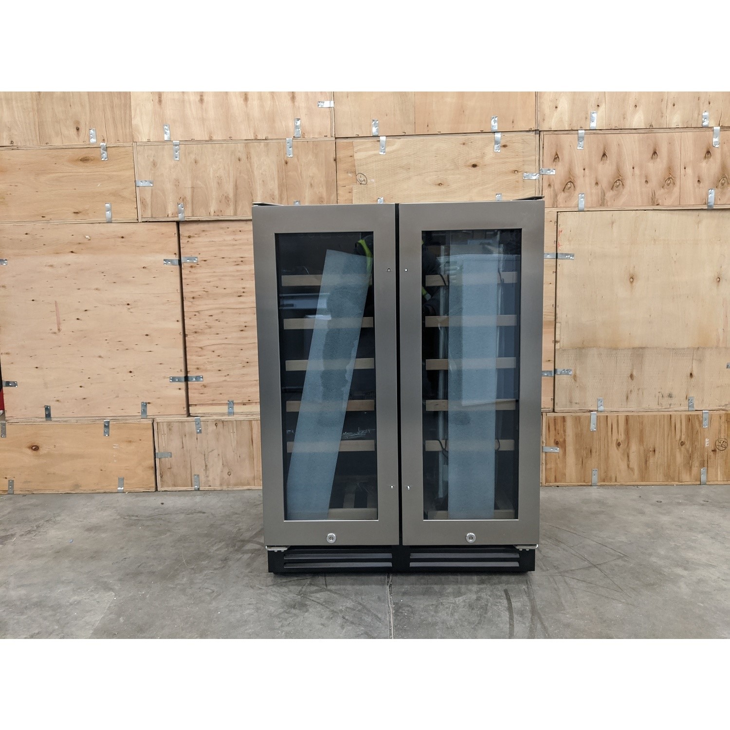 Refurbished electriQ 36 Bottle Freestanding Under Counter Wine Cooler