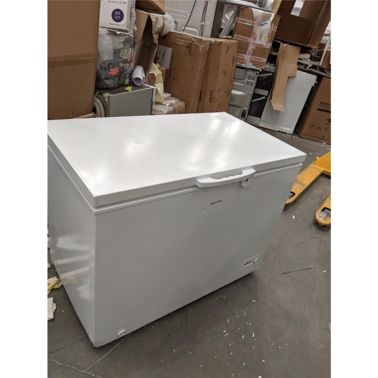 Refurbished electriQ 300 Litre Chest Freezer 67cm Deep 112cm Wide - White