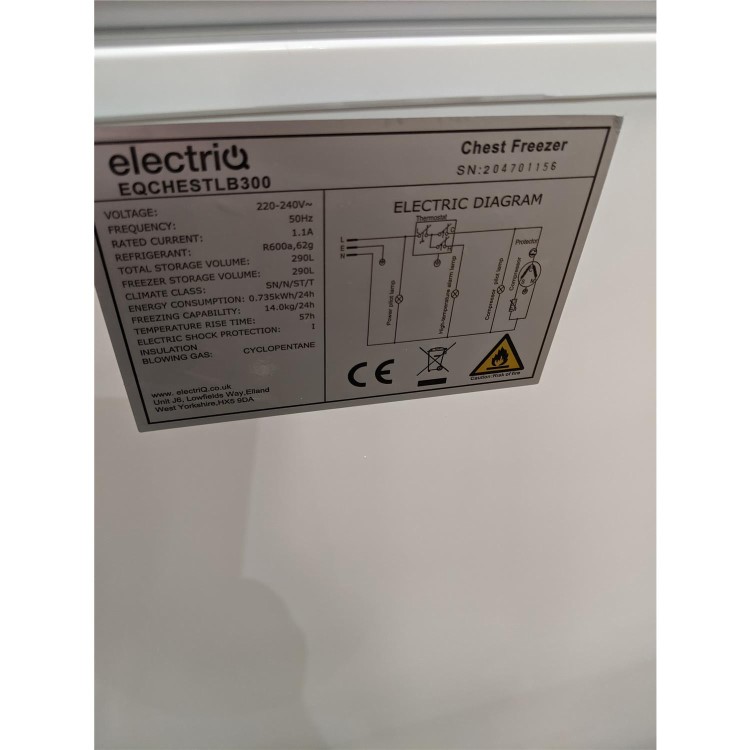 Refurbished electriQ 300 Litre Chest Freezer 67cm Deep  112cm Wide White