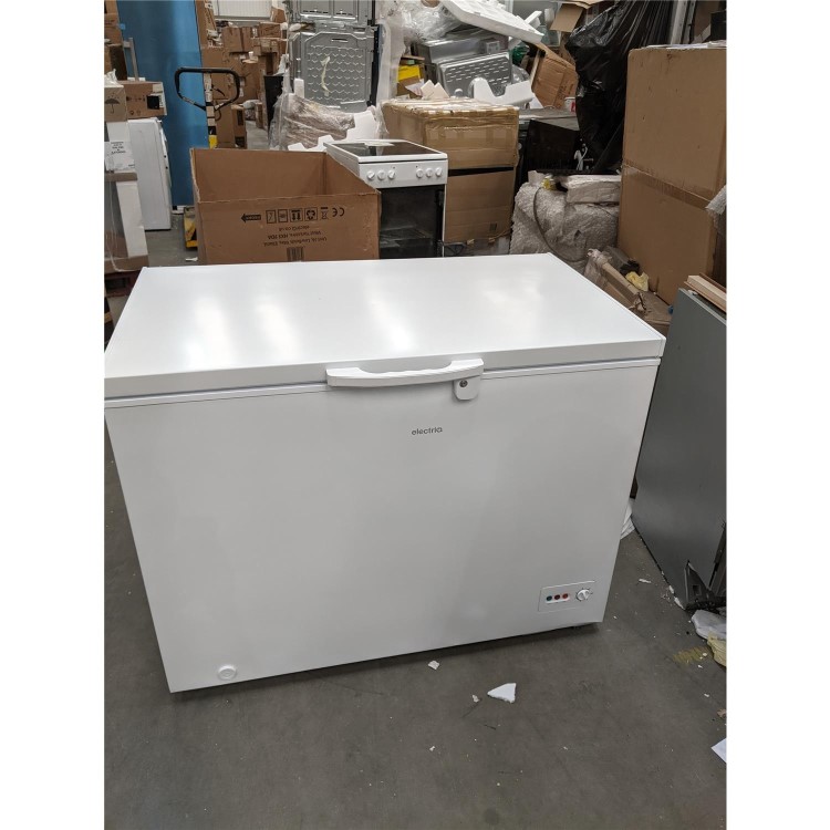 Refurbished electriQ 300 Litre Chest Freezer 67cm Deep  112cm Wide White