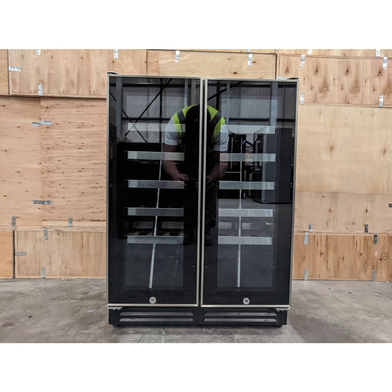 Refurbished electriQ 36 Bottle Freestanding Under Counter Wine Cooler