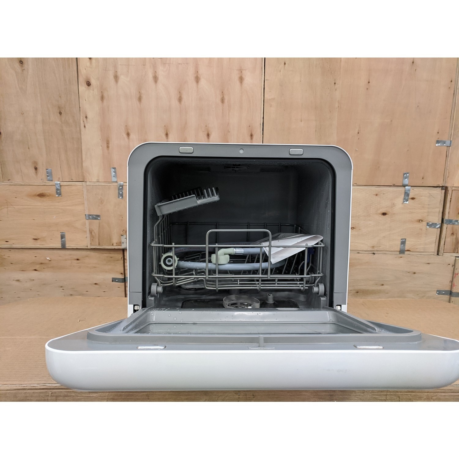 Refurbished electriQ EQDWTTGF 2 Place Freestanding Mini Table Top