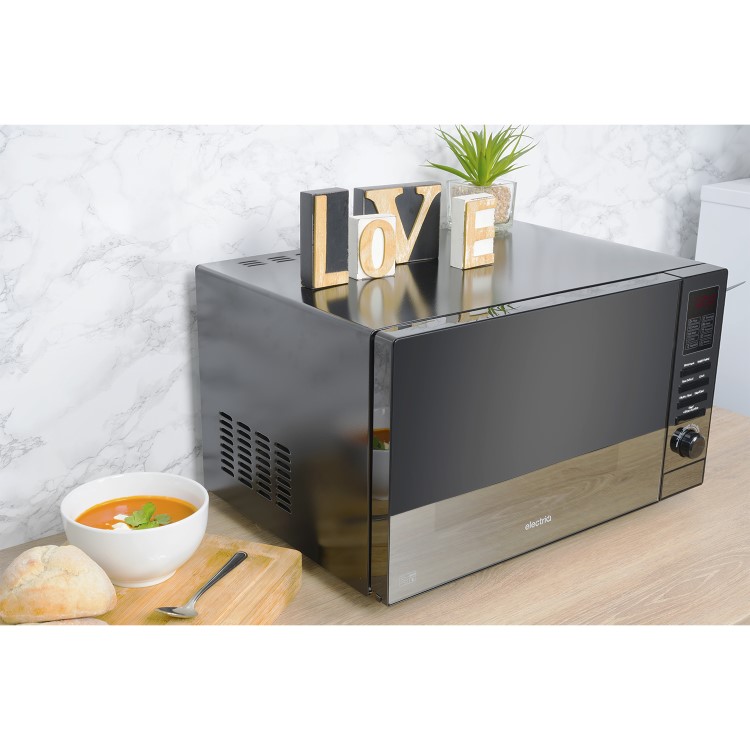 GRADE A2 - electriQ 25L 900W Freestanding Microwave with Digital Display in Black