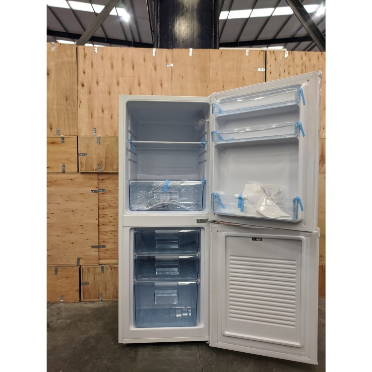 GRADE A2 - electriQ 155 Litre 50/50 Freestanding Fridge Freezer - White