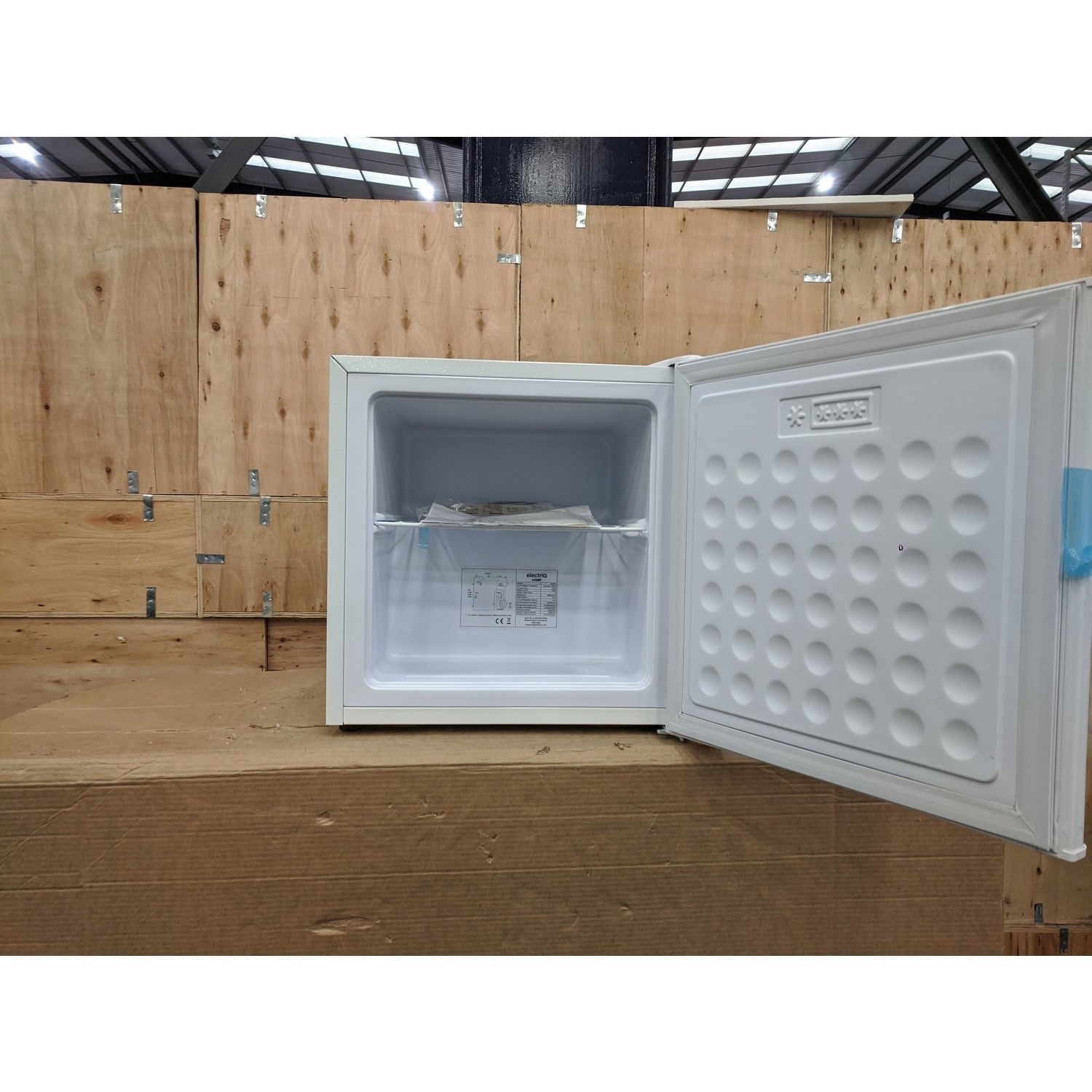 GRADE A2 electriQ 32 Litre Freestanding Table Top Freezer White