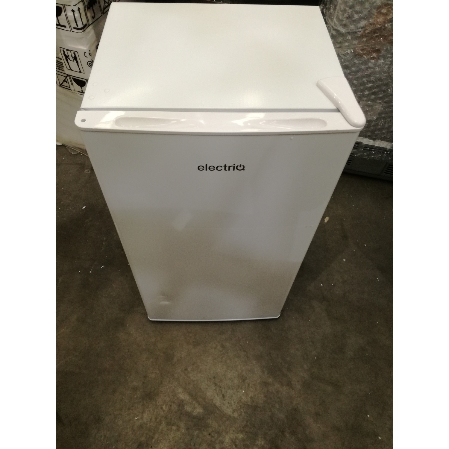 Refurbished electriQ EQ45FRIDGEICE Freestanding 62 Litre Under Counter Fridge White electriQ