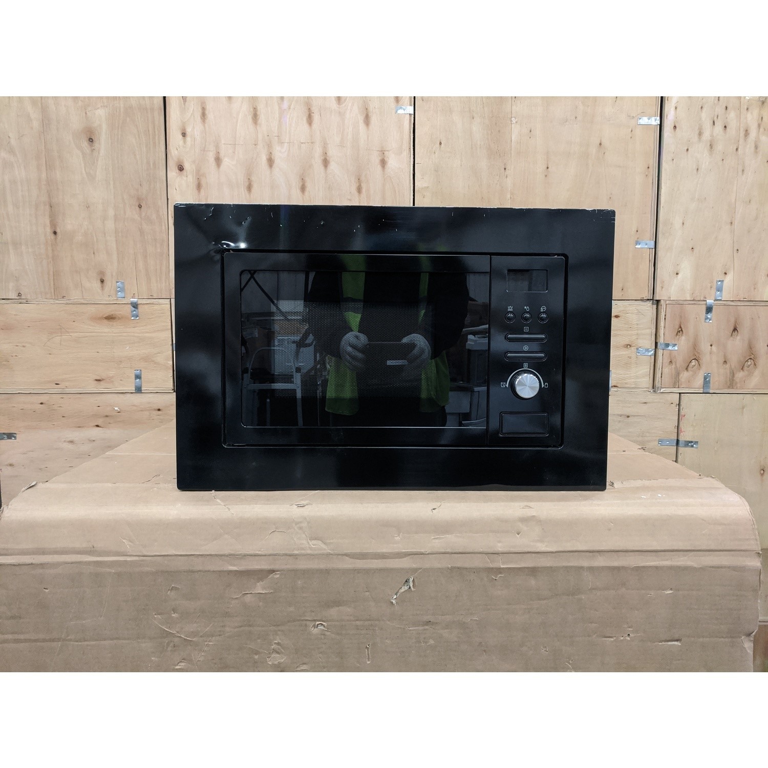 Refurbished electriQ eiQMOGBI20BLACK Built In 20L with Grill 800W Microwave Black electriQ