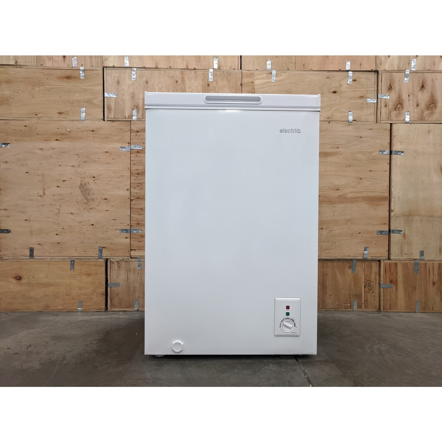 Refurbished electriQ EIQCHEST99LED 99 Litre Chest Freezer White electriQ