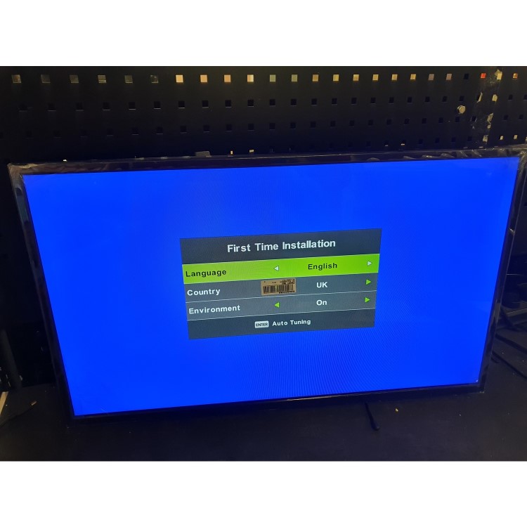 Refurbished electriQ 32" 720p HD Ready LED Freeview HD TV with DVD Player