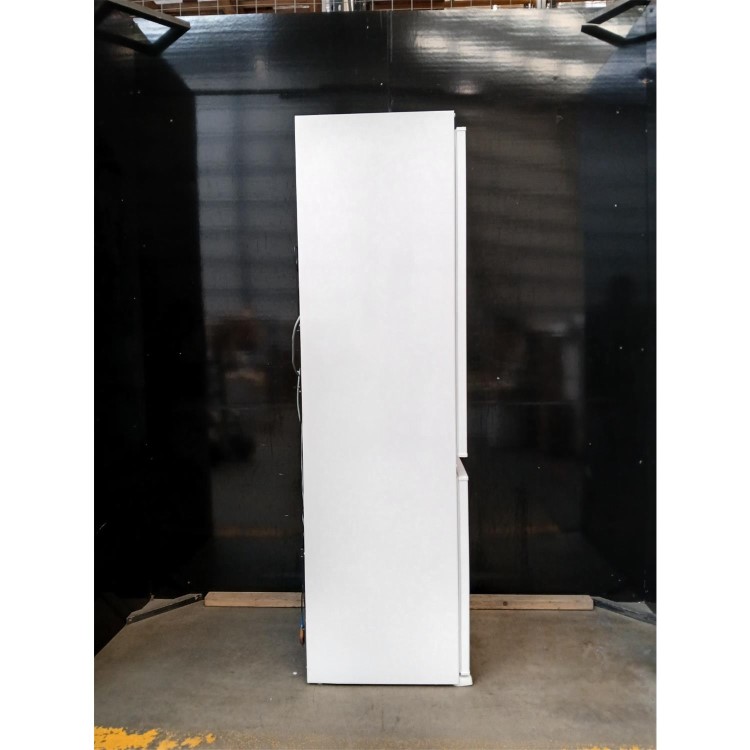Refurbished electriQ 243 Litre Frost Free 70/30 Integrated Fridge Freezer - White