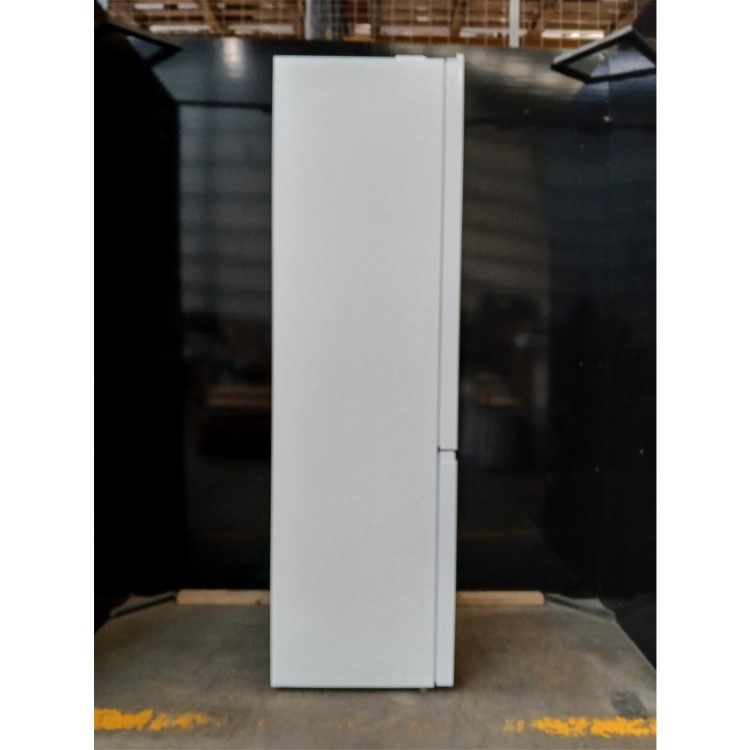 GRADE A2 - electriQ 326L 70/30 Freestanding Fridge Freezer – White