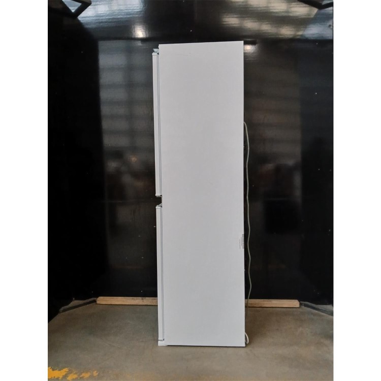 GRADE A3 - electriQ 230 Litre 177cm Frost Free 50/50 Integrated Fridge Freezer - White with Sliding Door Hinge