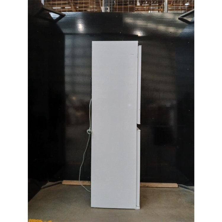 GRADE A3 - electriQ 230 Litre 177cm Frost Free 50/50 Integrated Fridge Freezer - White with Sliding Door Hinge