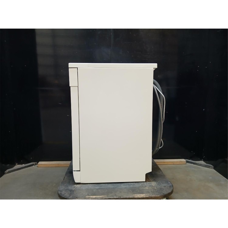 GRADE A2 - electriQ Series 2 Freestanding Slimline Dishwasher - D-Rated White