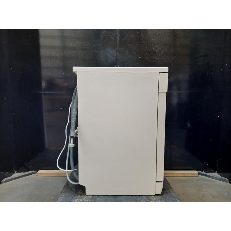 GRADE A2 - electriQ Series 2 Freestanding Slimline Dishwasher - D-Rated White