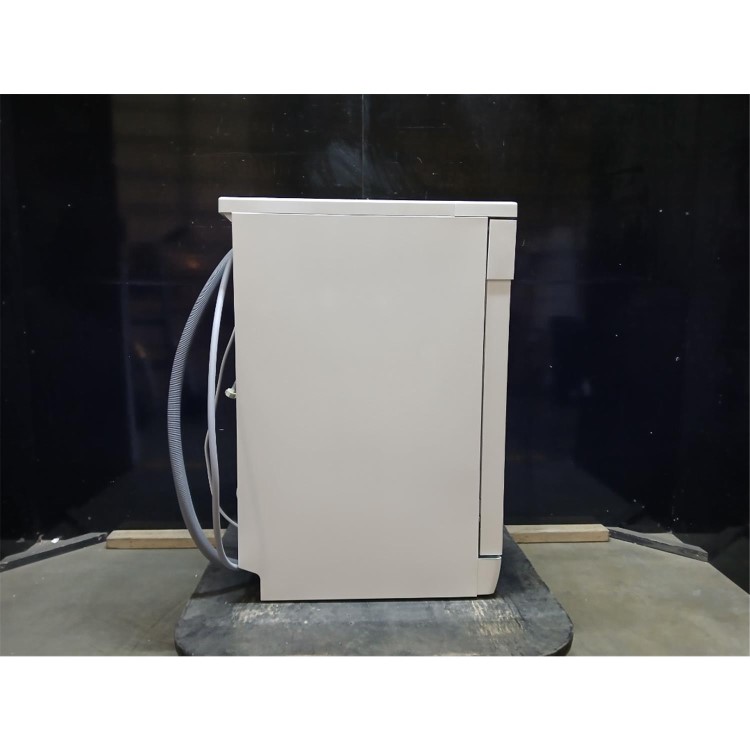 GRADE A2 - electriQ Freestanding Slimline Dishwasher - White