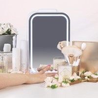 Refurbished electriQ EQ6LMINIBEAUTYFRIDGE 6 Litre Mini Portable Beauty Fridge with Mirror and LED Light