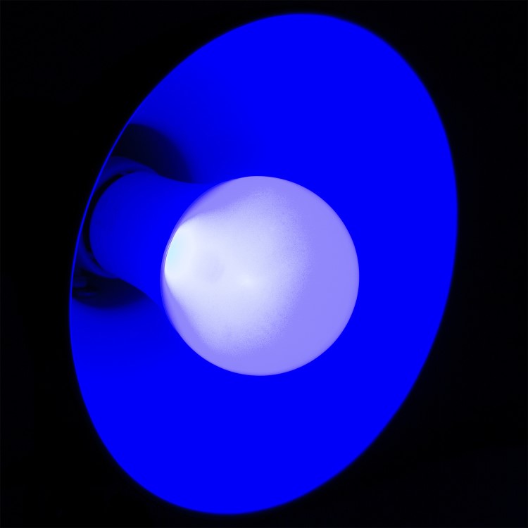 GRADE A1 - electriQ dimmable colour Smart Wifi Bulb with B22 bayonet ending - Alexa & Google Home compatible