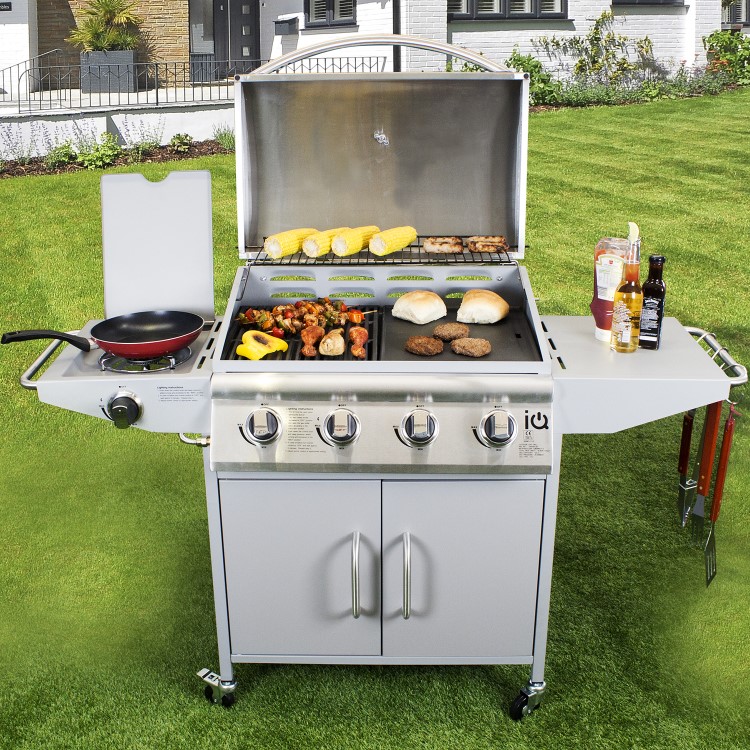 GRADE A3 - The West Virginia Classic 4 + 1 Burner Gas BBQ in Silver. 