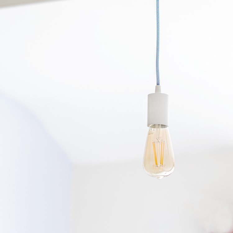 Box Opened electriQ Smart dimmable Wifi filament bulb with B22 bayonet fitting
