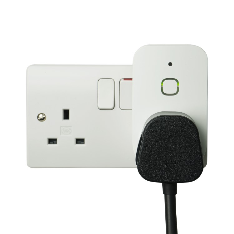 electriQ WiFi Energy Monitoring Smart Plug - iOS & Android Compatible